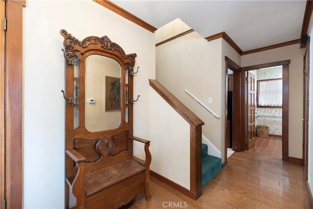13925 Branton Place, Sherman Oaks, California 91423 home-pic-4