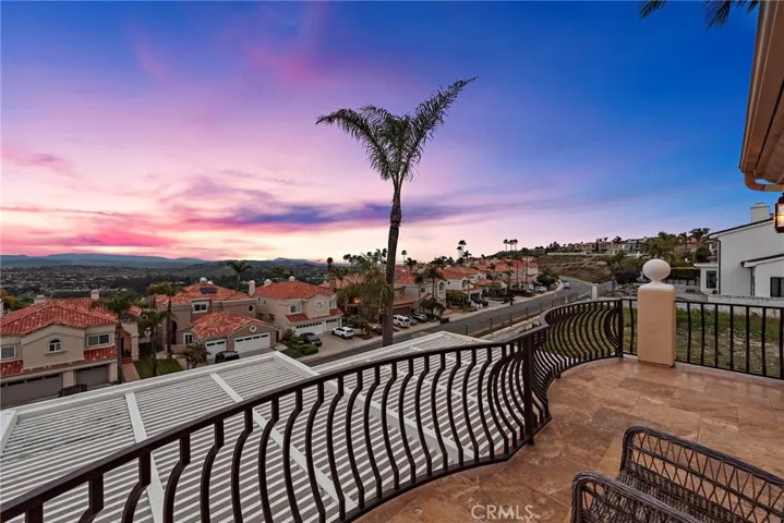 20 Coronado Pointe, Laguna Niguel, California 92677
