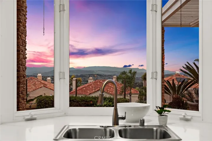 20 Coronado Pointe, Laguna Niguel, California 92677