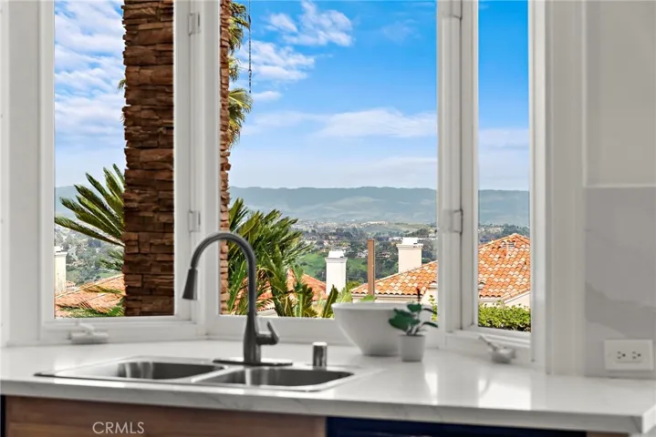20 Coronado Pointe, Laguna Niguel, California 92677