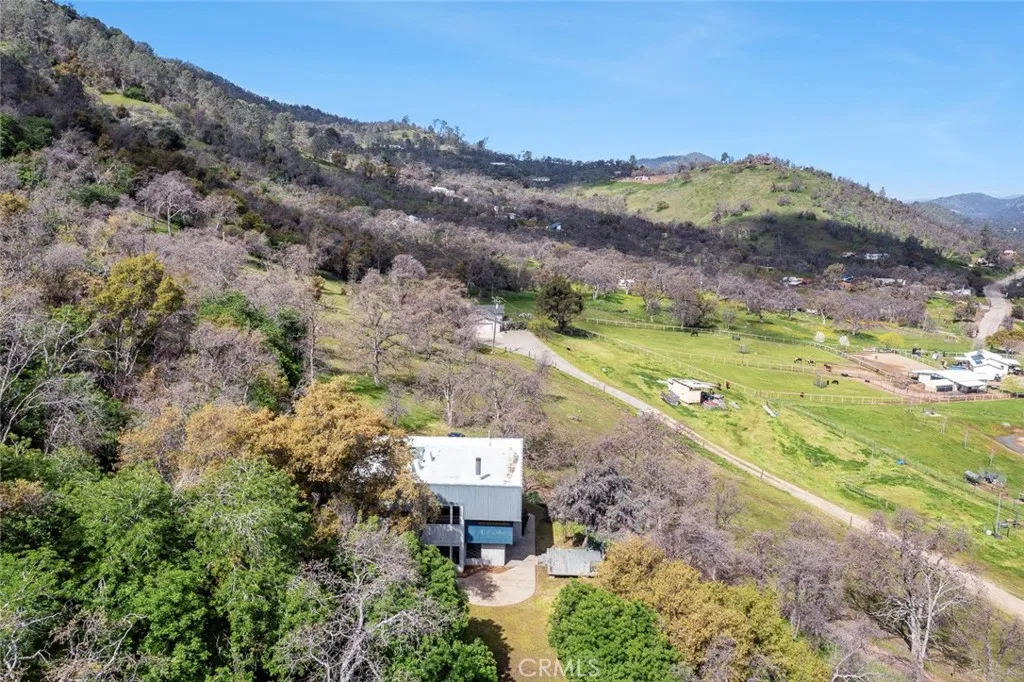 28951 Spring Valley Road, Tollhouse, California 93667 home-pic-1
