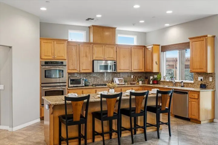 766 Gretna Green Way, Escondido, California 92025