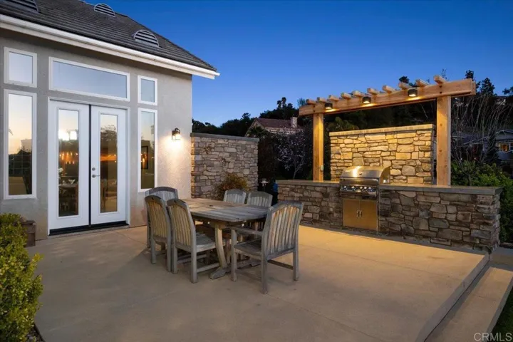 766 Gretna Green Way, Escondido, California 92025