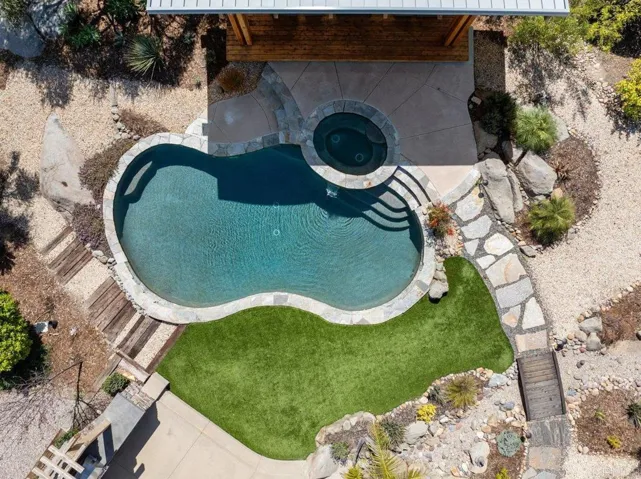 766 Gretna Green Way, Escondido, California 92025