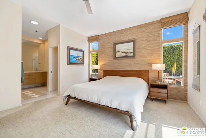 686 Dunes Court, Palm Springs, California 92264
