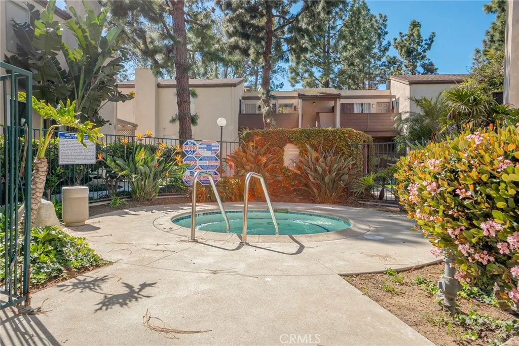 1250 Cabrillo Park Drive D, Santa Ana, California 92701 home-pic-25