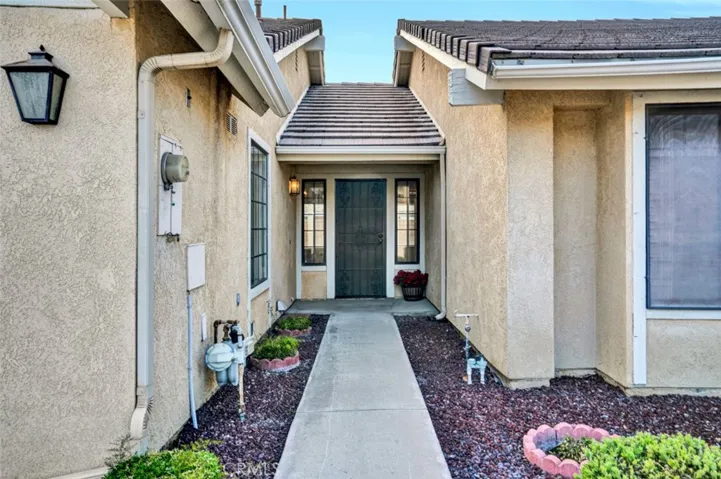 Entry/Front