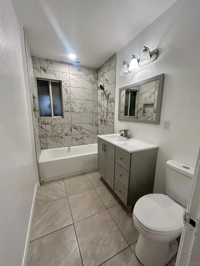 11332 S Colbow St, Orange, California 92869 home-pic-9