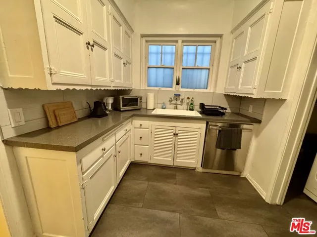 1206 S Alfred Street, Los Angeles, California 90035