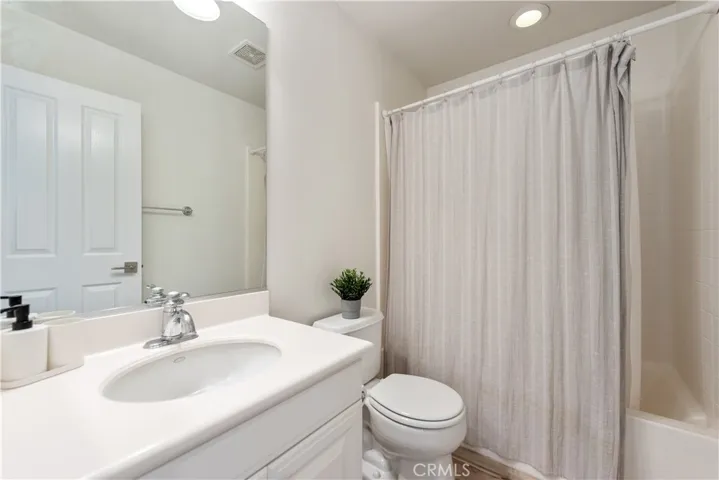 94 Chantilly, Irvine, California 92620