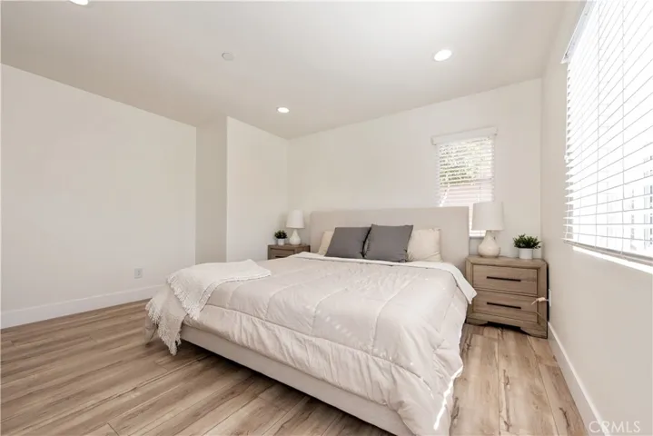 94 Chantilly, Irvine, California 92620