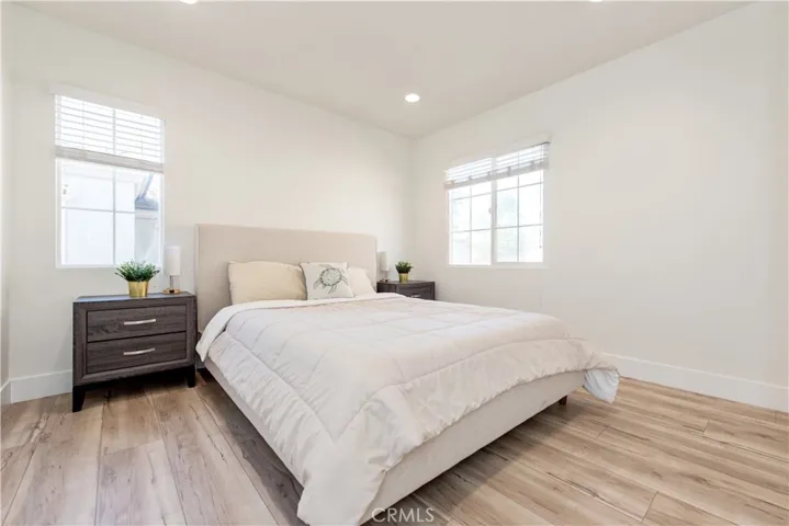 94 Chantilly, Irvine, California 92620