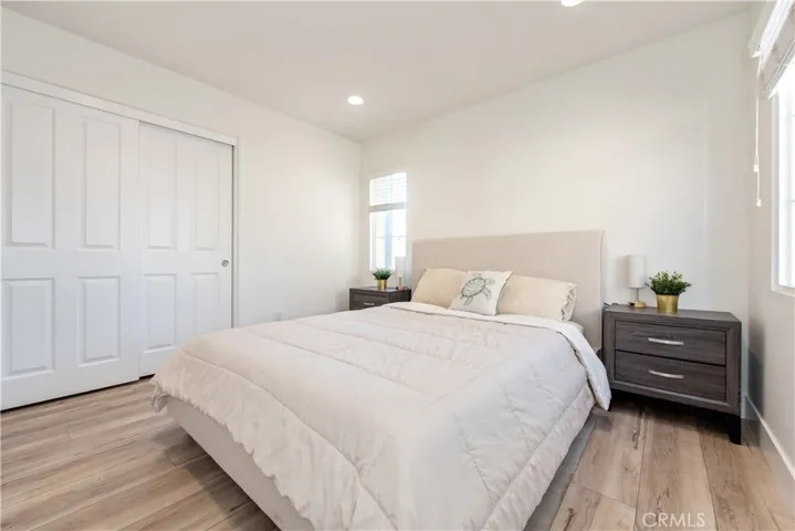 94 Chantilly, Irvine, California 92620