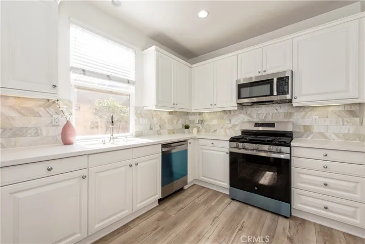 94 Chantilly, Irvine, California 92620