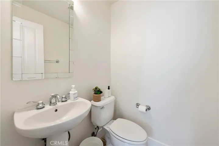 94 Chantilly, Irvine, California 92620