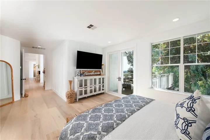 1160 Morningside Drive, Laguna Beach, California 92651