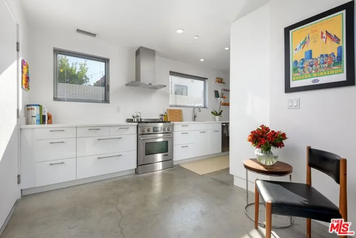 903 W Mission Street, Santa Barbara, California 93101