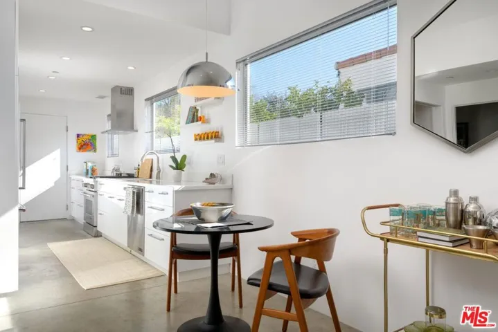 903 W Mission Street, Santa Barbara, California 93101