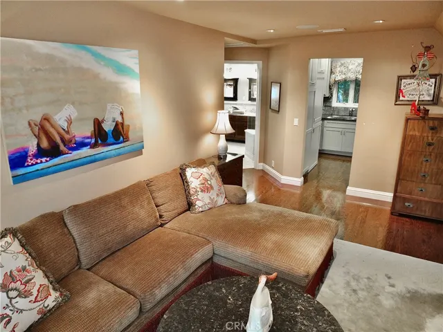 3320 East 1st Street, Long Beach, California 90803