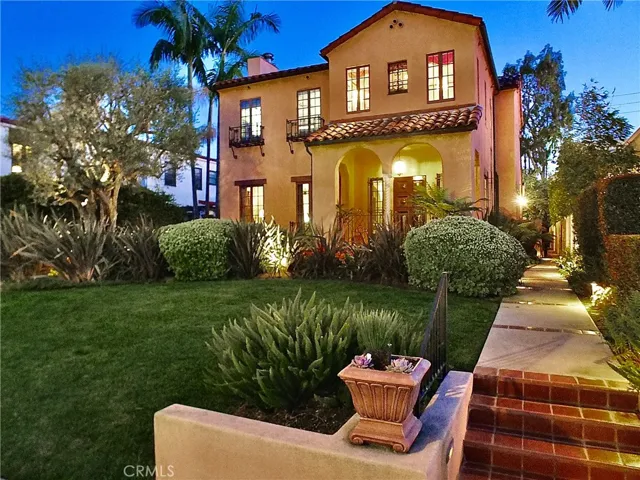 3320 East 1st Street, Long Beach, California 90803
