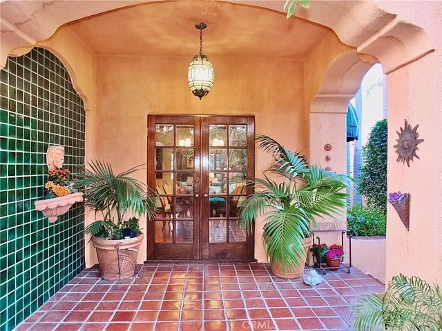 3320 East 1st Street, Long Beach, California 90803