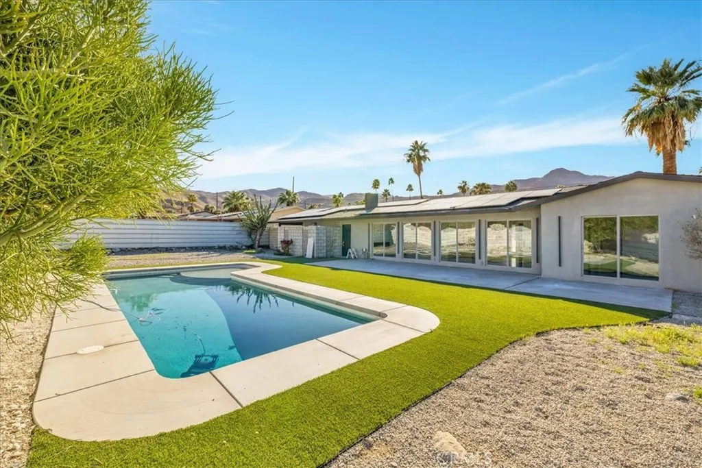 38220 Dorn Road, Cathedral City, California 92234 home-pic-15