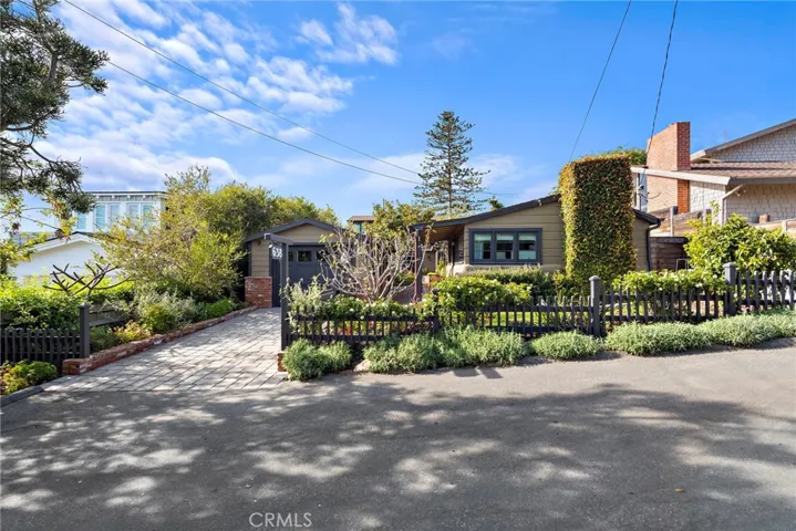 Historic Seaview Cottage