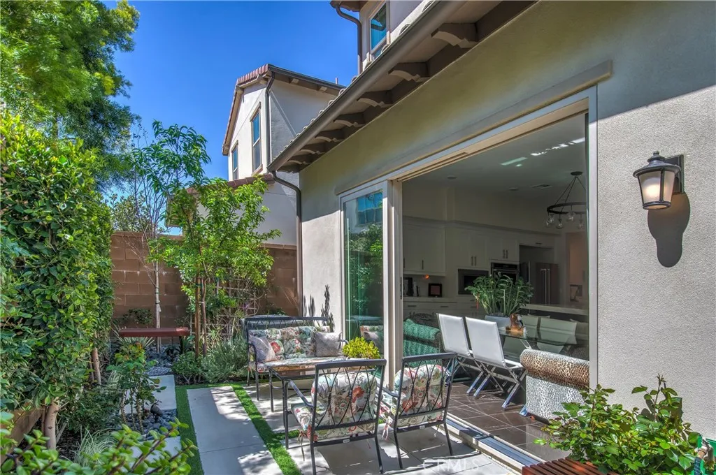 116 Wanderer, Irvine, California 92618 home-pic-60
