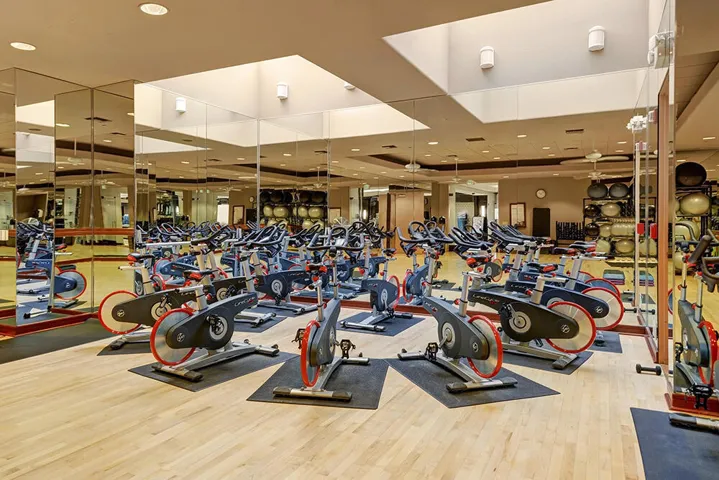 HEALTH and FITNESS CTR