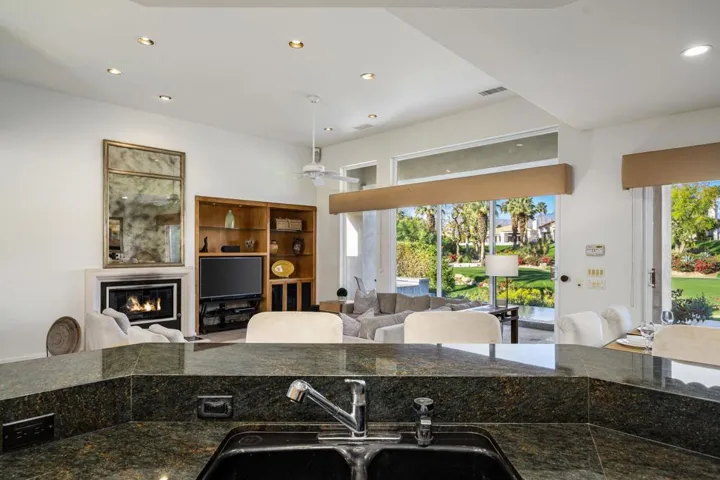 KITCHEN SINK