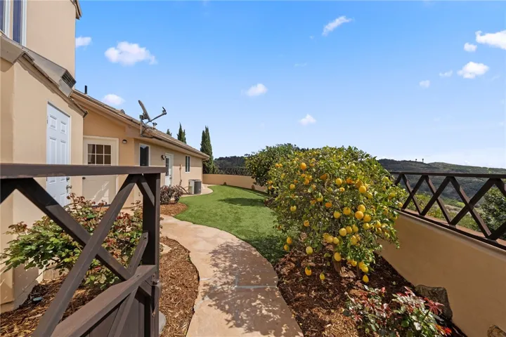 45250 Tomasito Circle, Temecula, California 92590