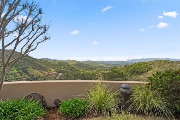 45250 Tomasito Circle, Temecula, California 92590