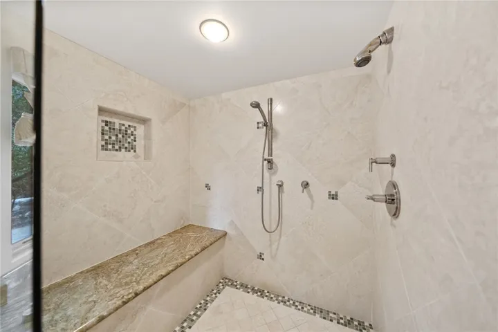 Primary bath Shower (Dual Shower Heads)