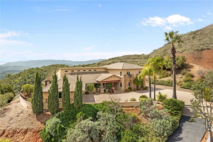 45250 Tomasito Circle, Temecula, California 92590