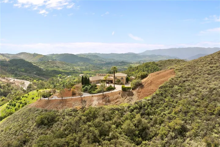 45250 Tomasito Circle, Temecula, California 92590