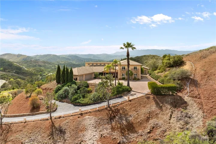 45250 Tomasito Circle, Temecula, California 92590