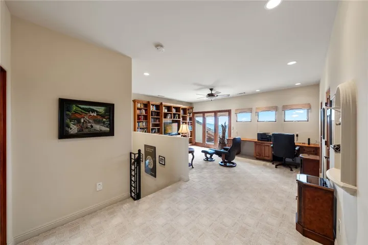 Upstairs Loft/Library