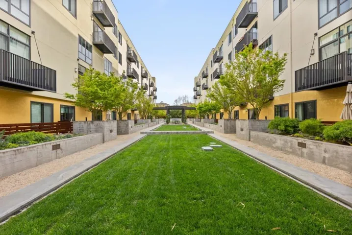 88 Bush Street 2107, San Jose, California 95126