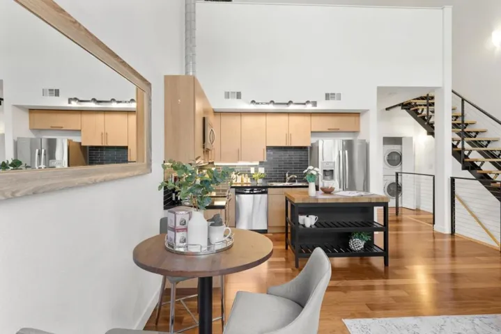 88 Bush Street 2107, San Jose, California 95126