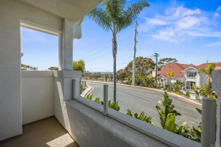 795 Harbor Cliff Way 201, Oceanside, California 92054