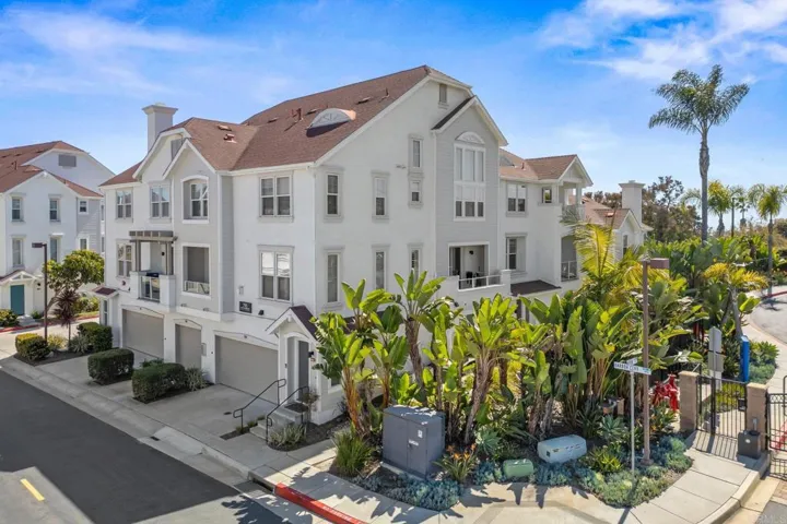 795 Harbor Cliff Way 201, Oceanside, California 92054