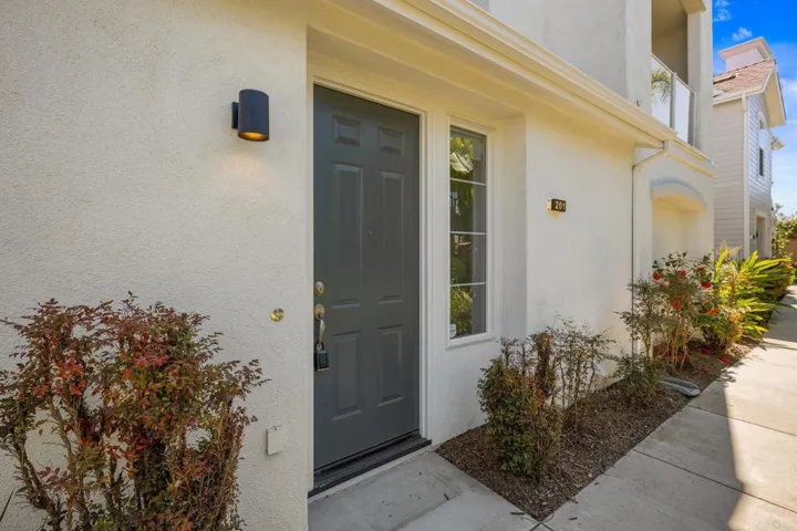 795 Harbor Cliff Way 201, Oceanside, California 92054