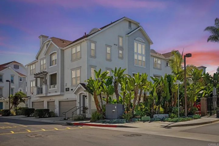 795 Harbor Cliff Way 201, Oceanside, California 92054