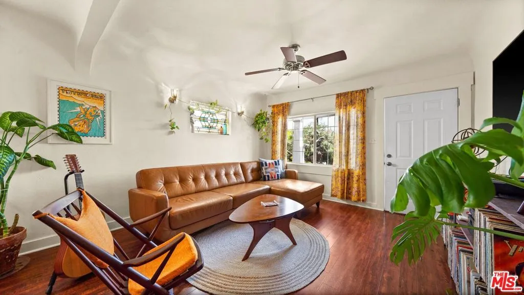 617 N Cummings Street, Los Angeles, California 90033 home-pic-1