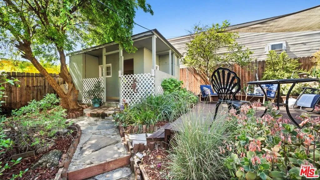 617 N Cummings Street, Los Angeles, California 90033 home-pic-13