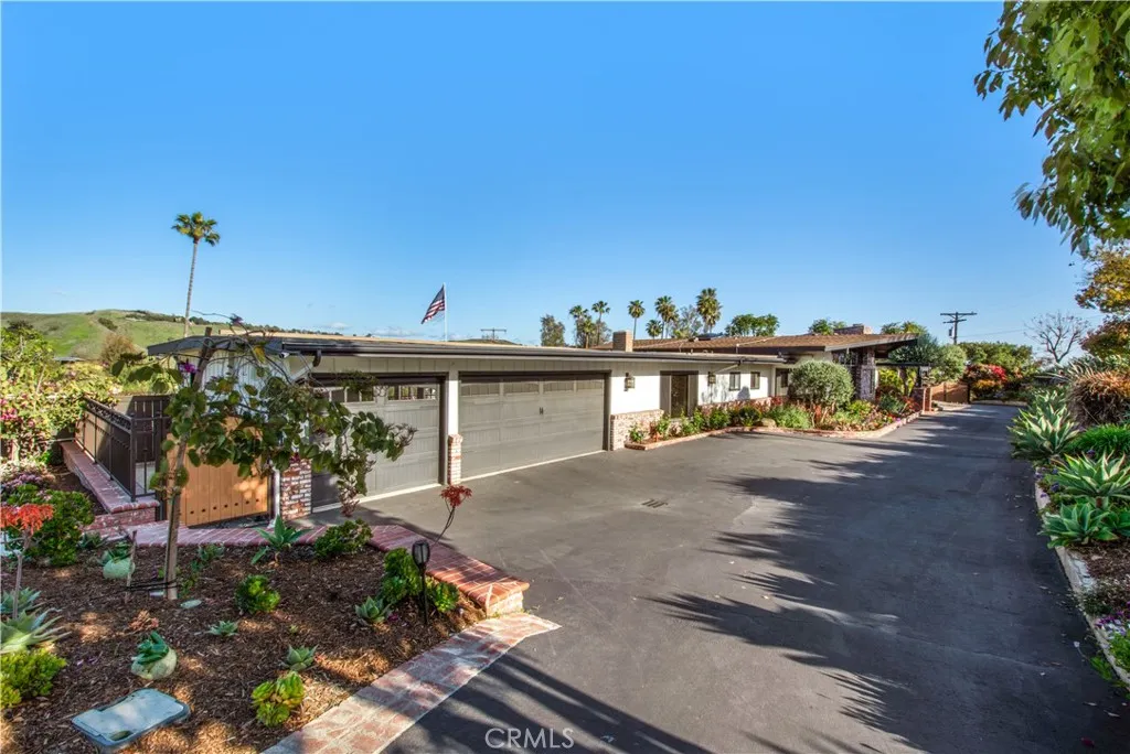 29546 Spotted Bull Lane, San Juan Capistrano, California 92675 home-pic-3