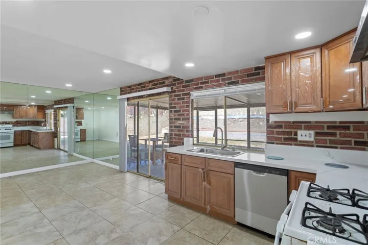 8816 Holly Street, Rancho Cucamonga, California 91701