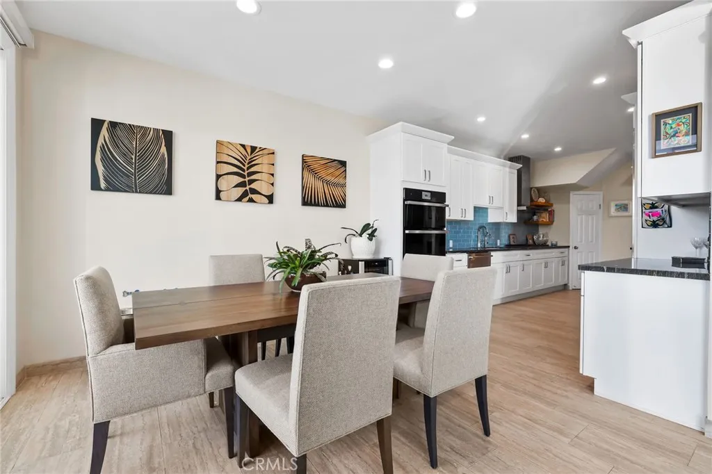 16140 Tortola Circle, Huntington Beach, California 92649 home-pic-7