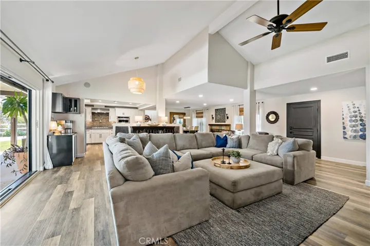 40820 Via Los Altos, Temecula, California 92591