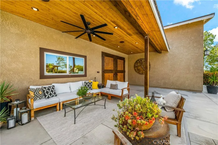 40820 Via Los Altos, Temecula, California 92591
